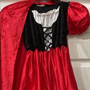 Youth Little Red Riding Hood costume. Cape/dress Youth tag missing possibly 5/6.